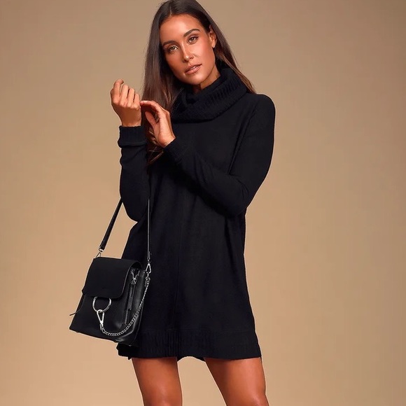 NWT Lulus Autumn Daze Cowl Neck Tunic in Black - Picture 1 of 7